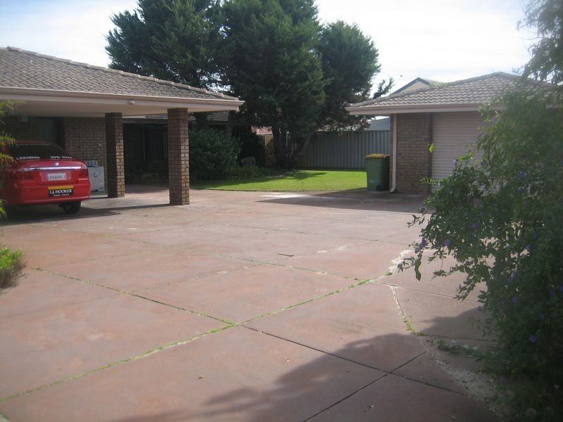 5 Casserly Drive, Leeming WA 6149