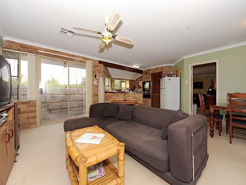 6 Shemels Court, Leeming WA 6149