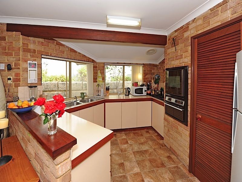 6 Shemels Court, Leeming WA 6149