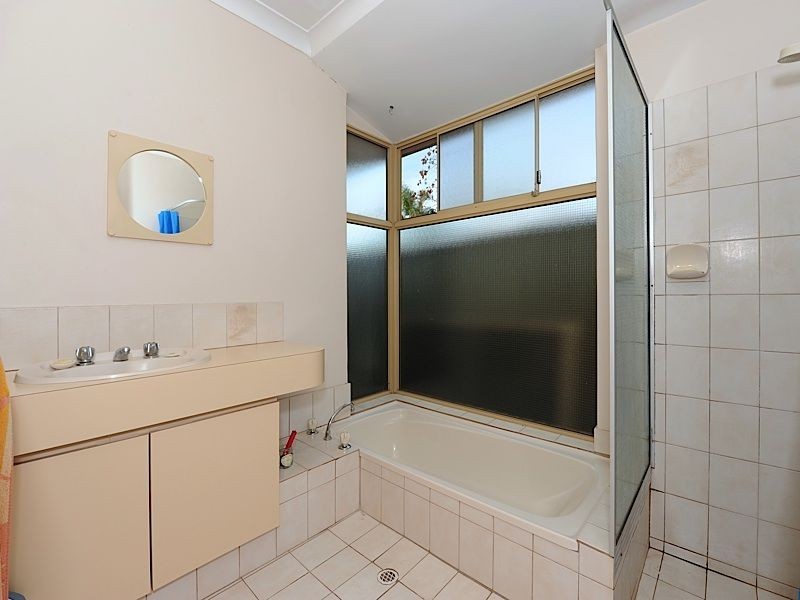 6 Shemels Court, Leeming WA 6149