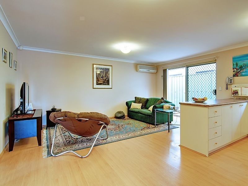 4 Caphorn Close, Bibra Lake WA 6163