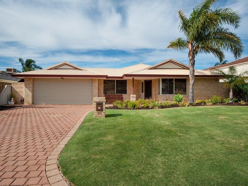 30 Fernleaf Court, Leeming WA 6149