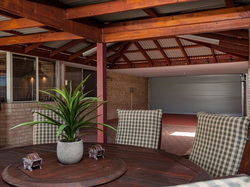 30 Fernleaf Court, Leeming WA 6149