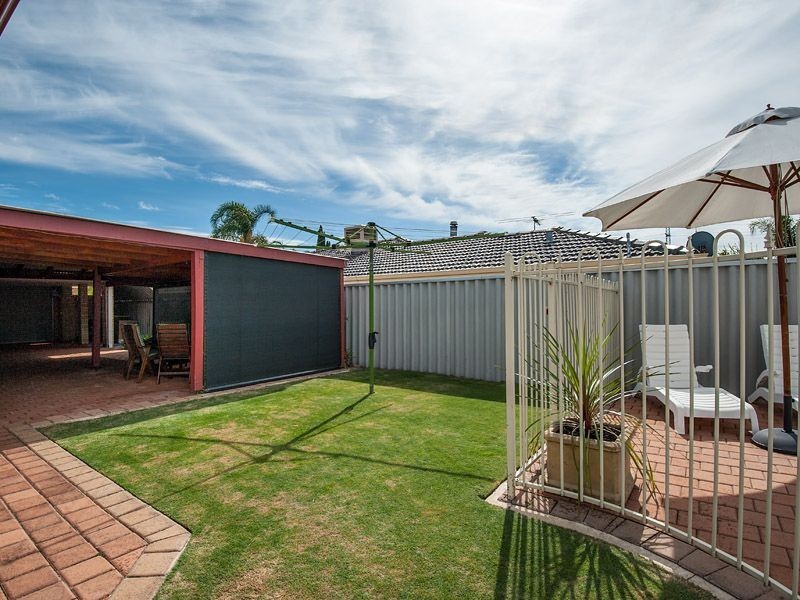 30 Fernleaf Court, Leeming WA 6149