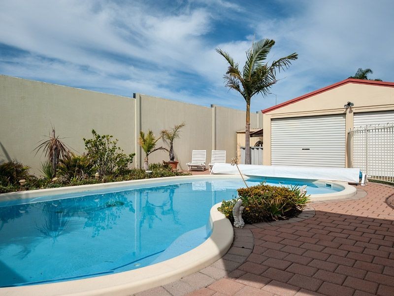 30 Fernleaf Court, Leeming WA 6149