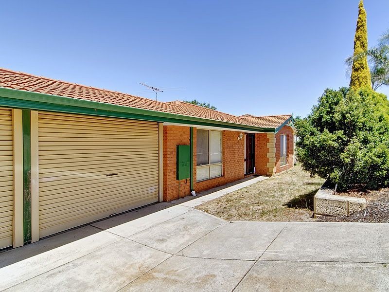 11 Conigrave Road, Yangebup WA 6164