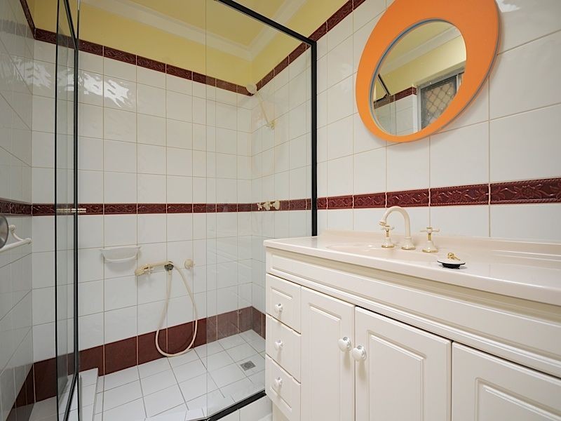 25 Hartfield Crescent, Leeming WA 6149