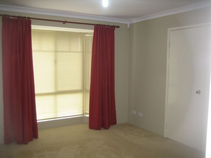 16 Millstream Place, Success WA 6164