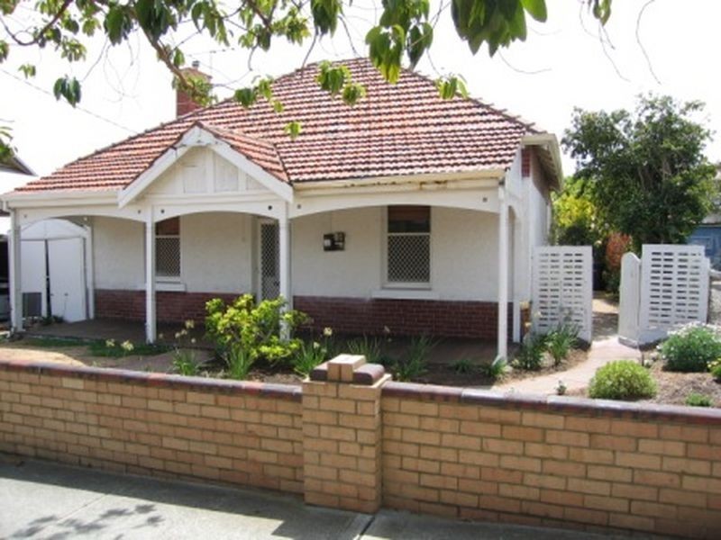 84 Holland Street, Fremantle WA 6160