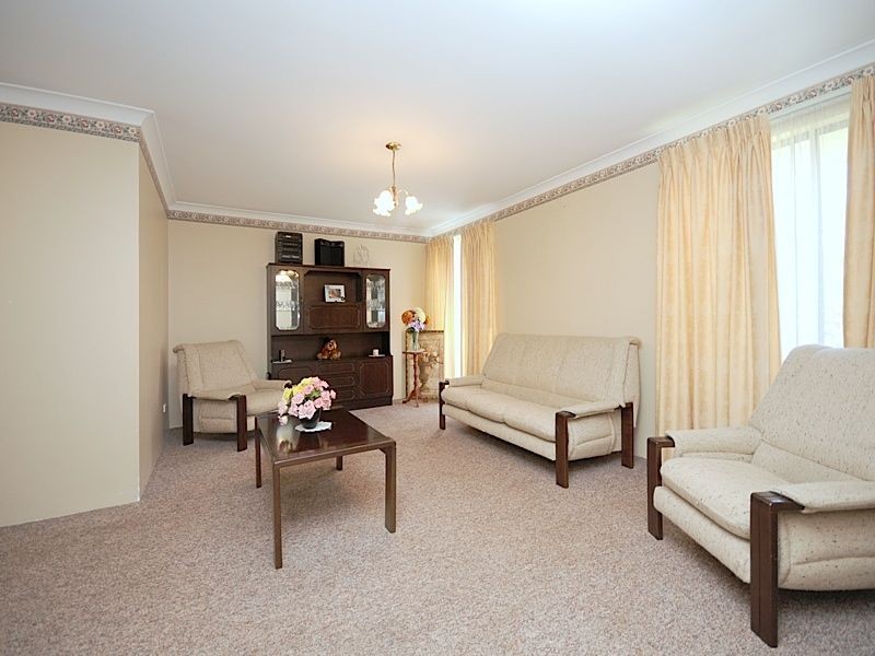 5 Calley Drive, Leeming WA 6149