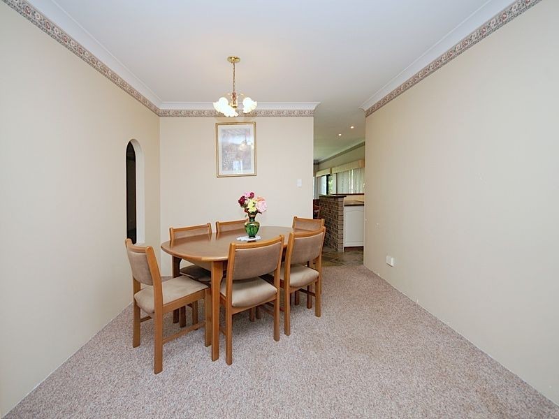 5 Calley Drive, Leeming WA 6149