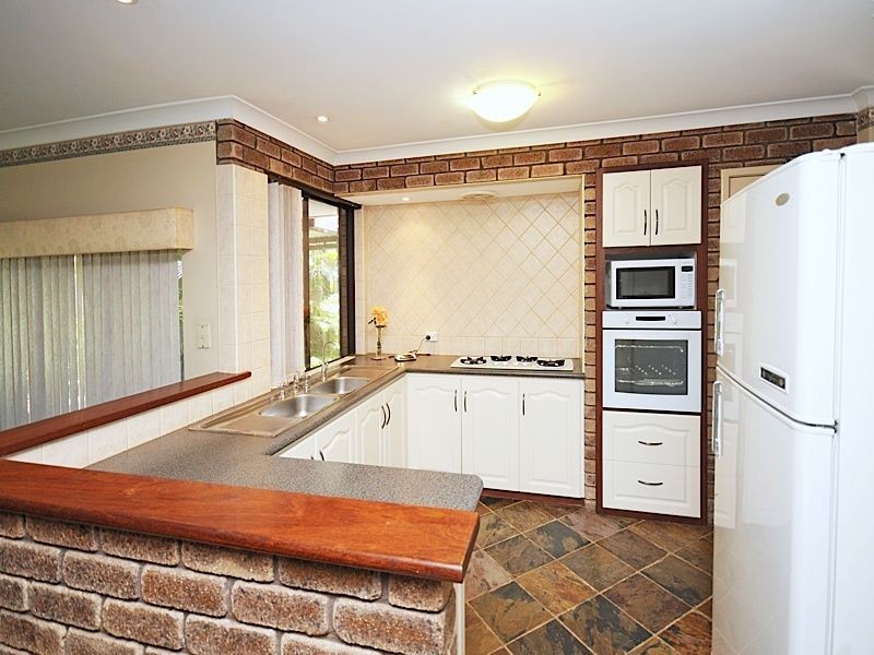 5 Calley Drive, Leeming WA 6149
