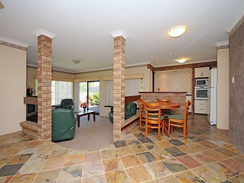 5 Calley Drive, Leeming WA 6149