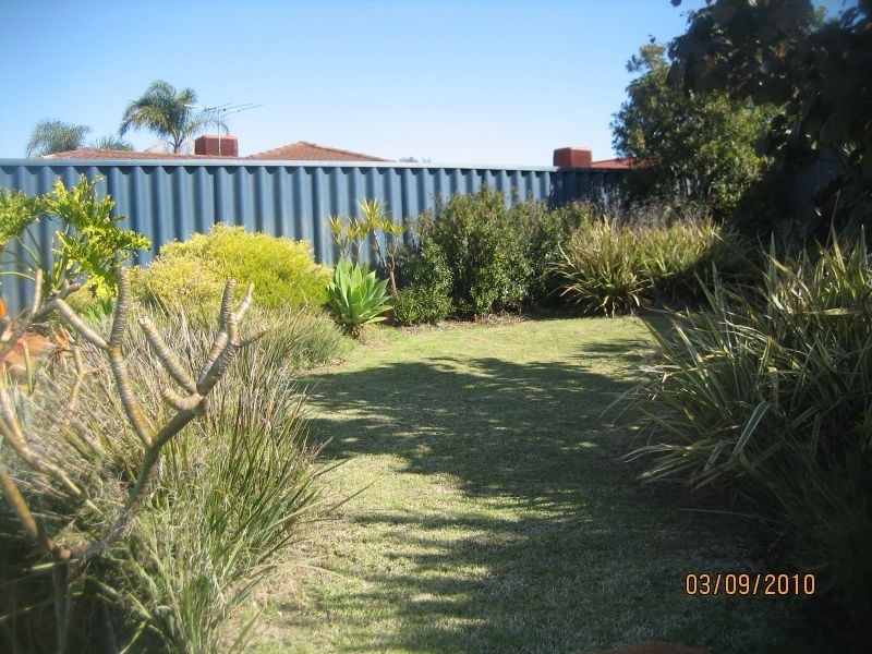 14 Witney Place, Leeming WA 6149