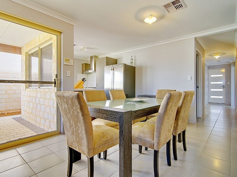 26 Peppermint Gardens, Aubin Grove WA 6164