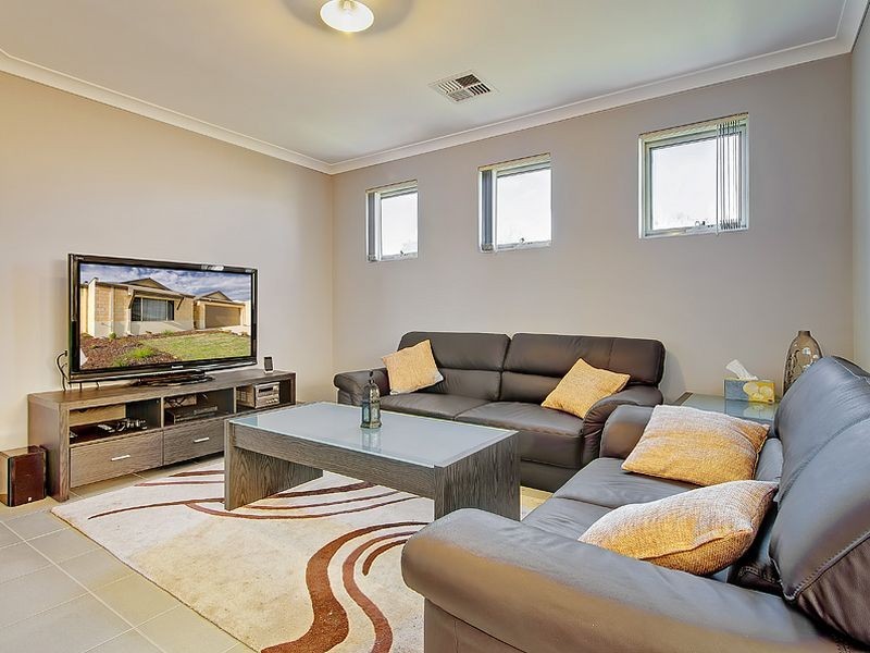 26 Peppermint Gardens, Aubin Grove WA 6164