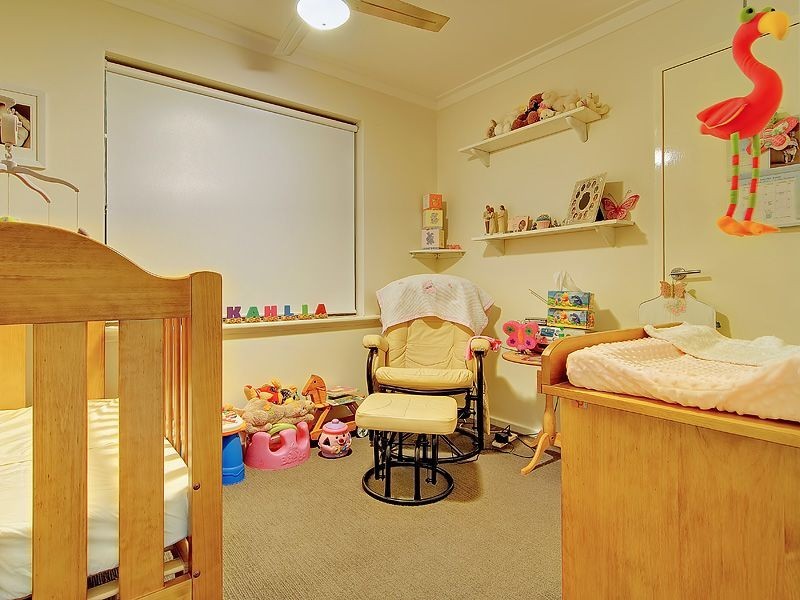 13A Moore Gardens, Kardinya WA 6163