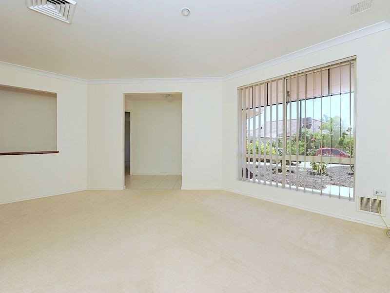 16 Mettler Court, Canning Vale WA 6155