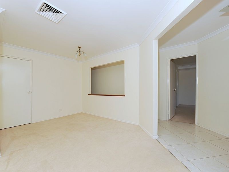 16 Mettler Court, Canning Vale WA 6155