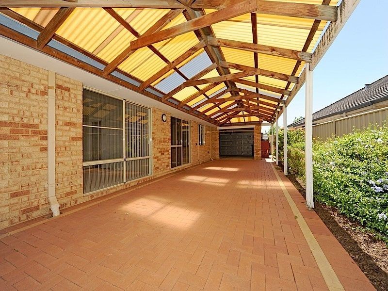 16 Mettler Court, Canning Vale WA 6155