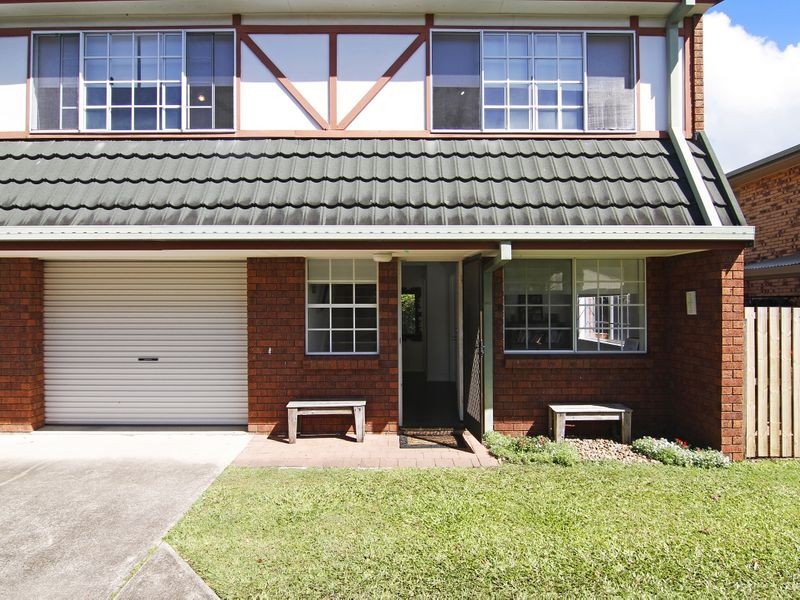 2/10 Overall Drive, Pottsville NSW 2489