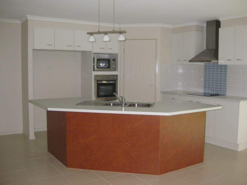 68 Sugarglider Drive, Pottsville NSW 2489