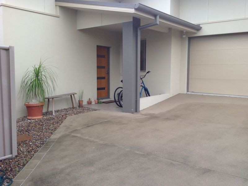 2 27 Newcastle Drive, Pottsville NSW 2489