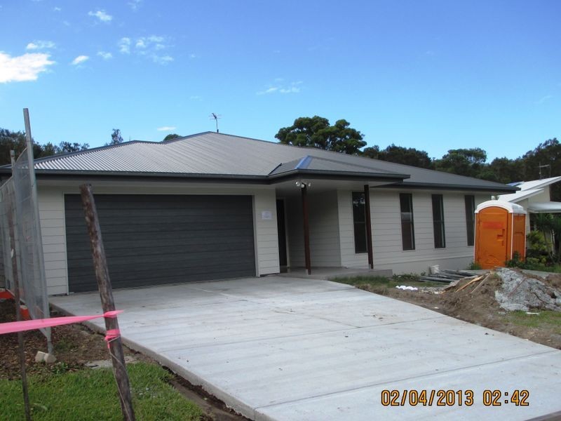 27 Muskheart Circuit, Pottsville NSW 2489