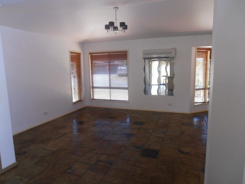 25 McKenzie Avenue, Pottsville NSW 2489