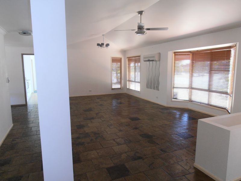 25 McKenzie Avenue, Pottsville NSW 2489