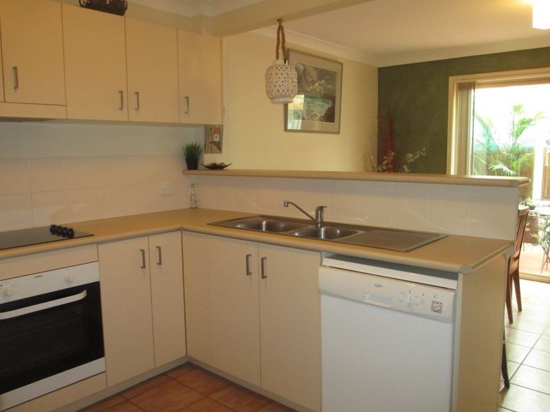 2/12 Overall Drive, Pottsville NSW 2489