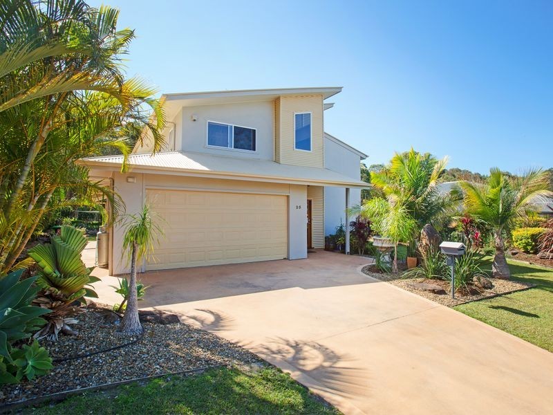 25 Muskheart Circuit, Pottsville NSW 2489