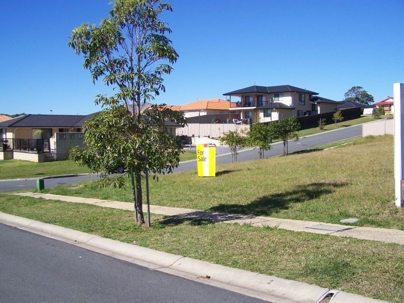 18 Mylestrom Circle, Pottsville NSW 2489