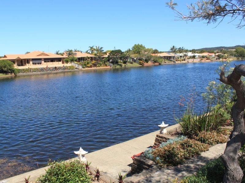 4 Edinburgh Court, Pottsville NSW 2489