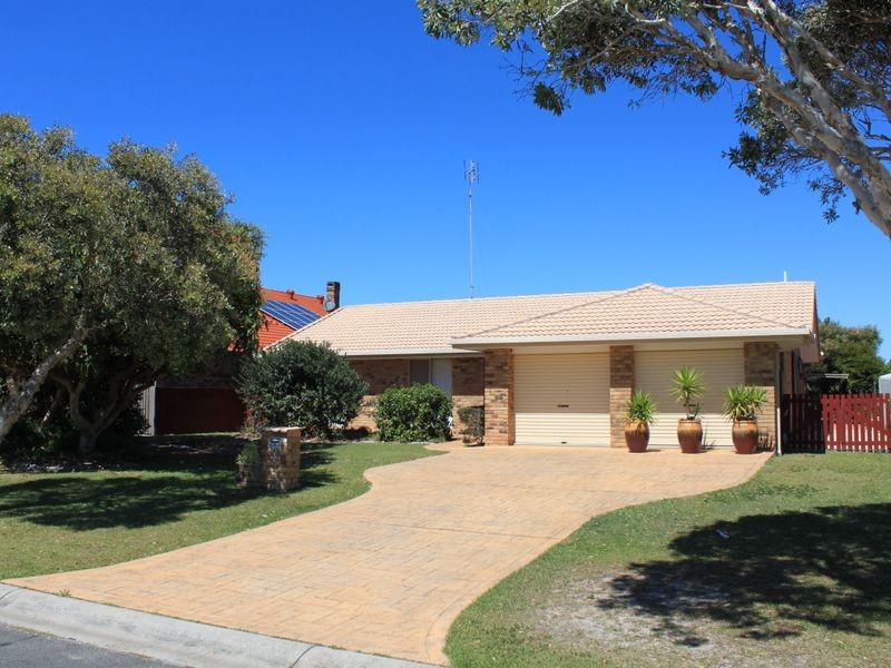 4 Edinburgh Court, Pottsville NSW 2489