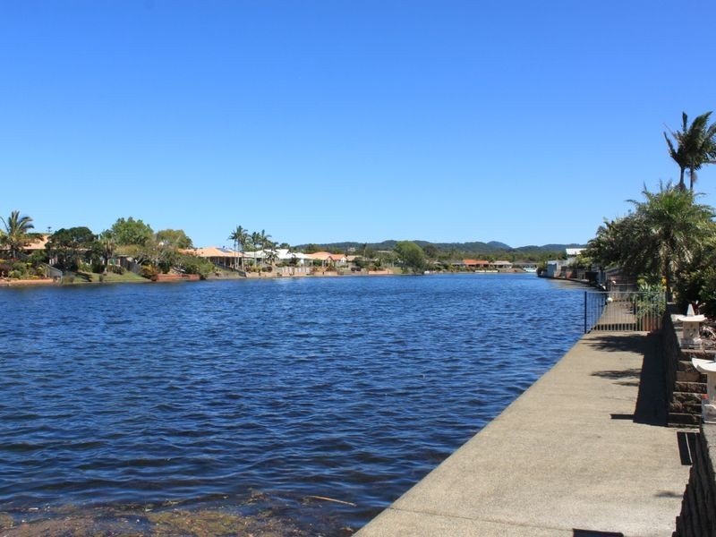 4 Edinburgh Court, Pottsville NSW 2489