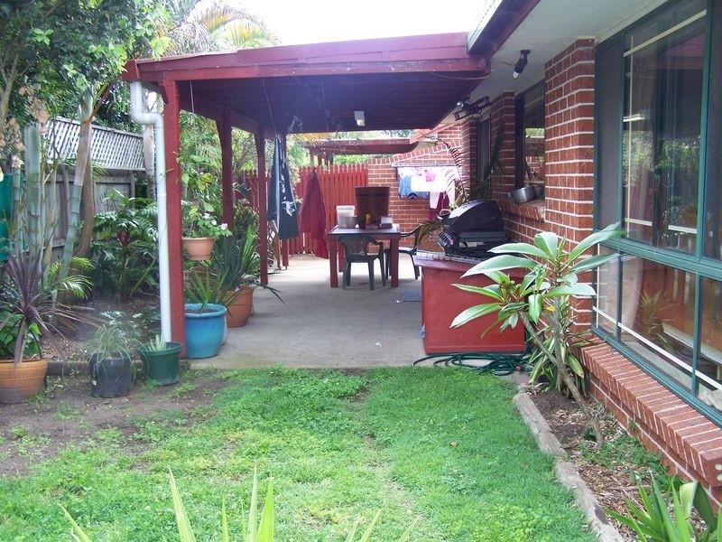 2/6 Edward Avenue, Hastings Point NSW 2489