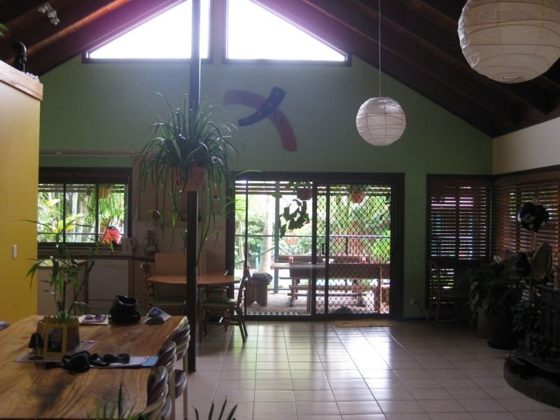 2 Poinciana Avenue, Cabarita Beach NSW 2488