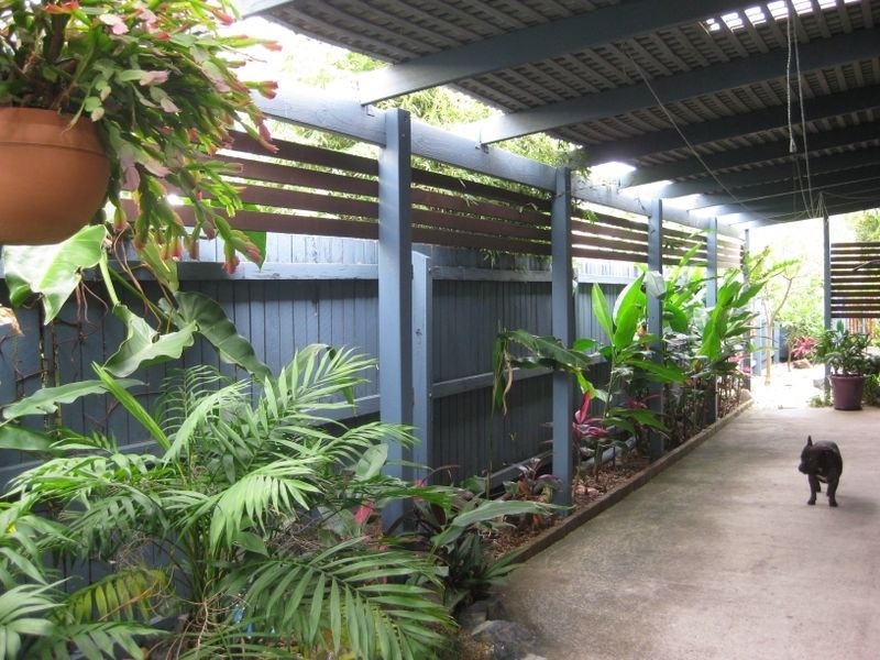 2 Poinciana Avenue, Cabarita Beach NSW 2488