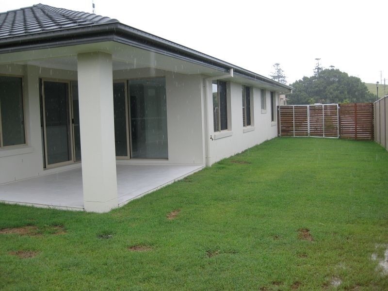 62 Lennox Circuit, Pottsville NSW 2489