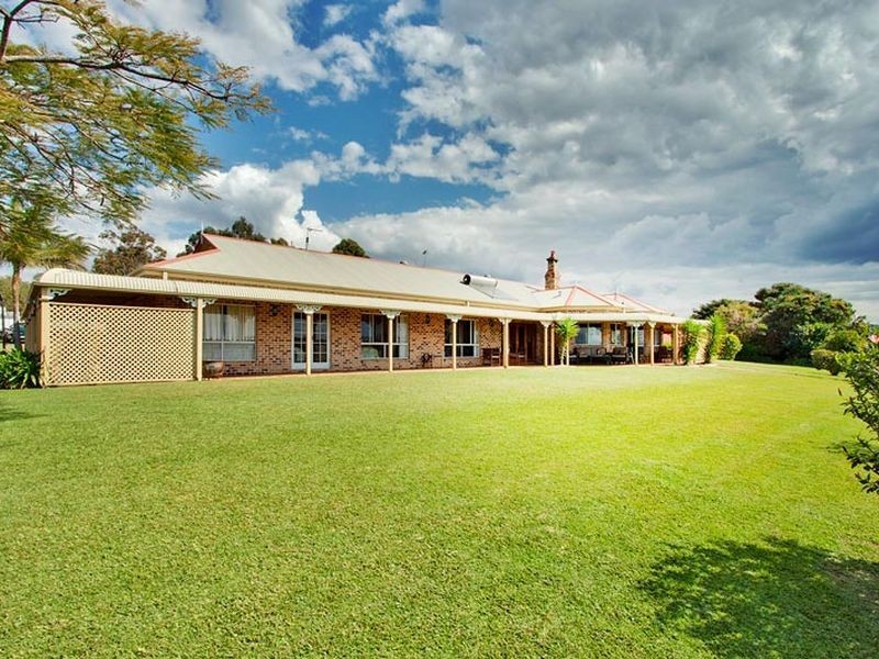 8 Glenbrae Drive, Terranora NSW 2486