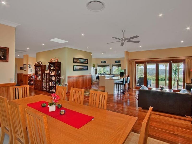 8 Glenbrae Drive, Terranora NSW 2486