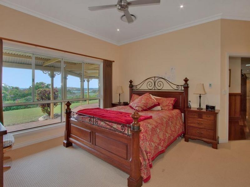 8 Glenbrae Drive, Terranora NSW 2486