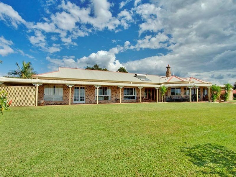 8 Glenbrae Drive, Terranora NSW 2486