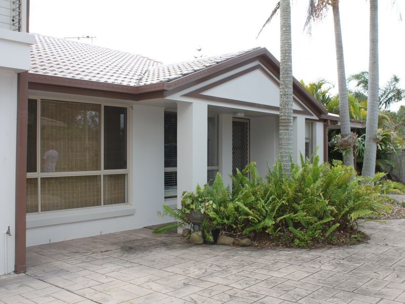 3/2 Hampton Court, Pottsville NSW 2489