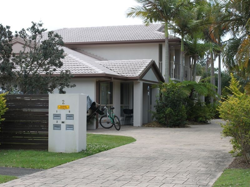 3/2 Hampton Court, Pottsville NSW 2489