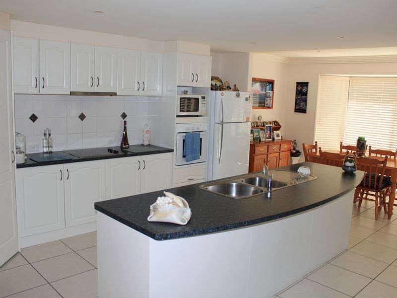 6 Nowra Street, Pottsville NSW 2489