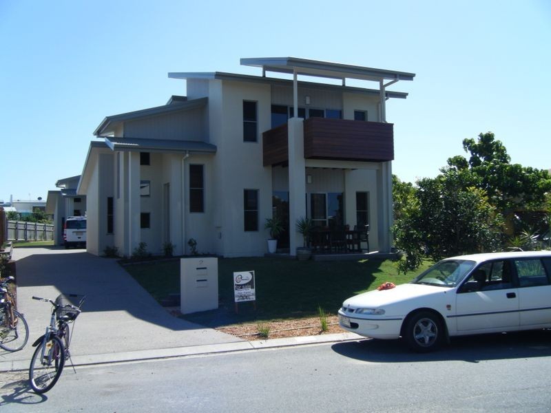 2/2 Ebony Court, Casuarina NSW 2487