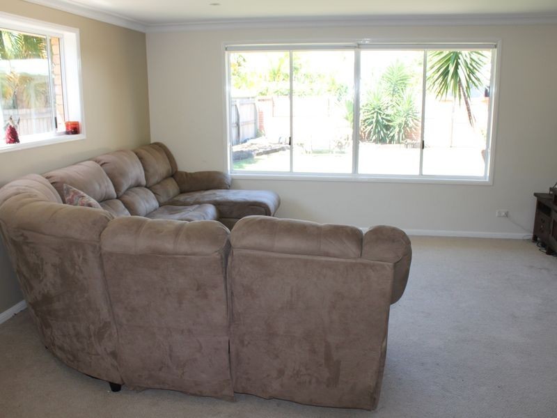 33 Victoria Avenue, Pottsville NSW 2489