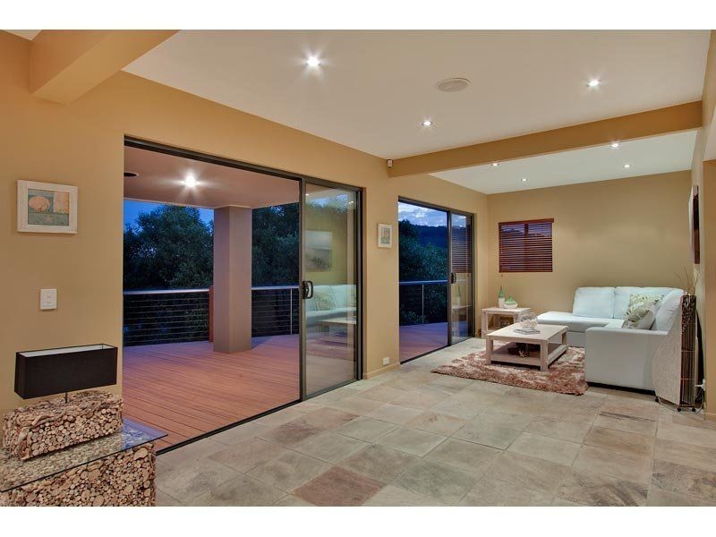 9 Peninsula Street, Hastings Point NSW 2489